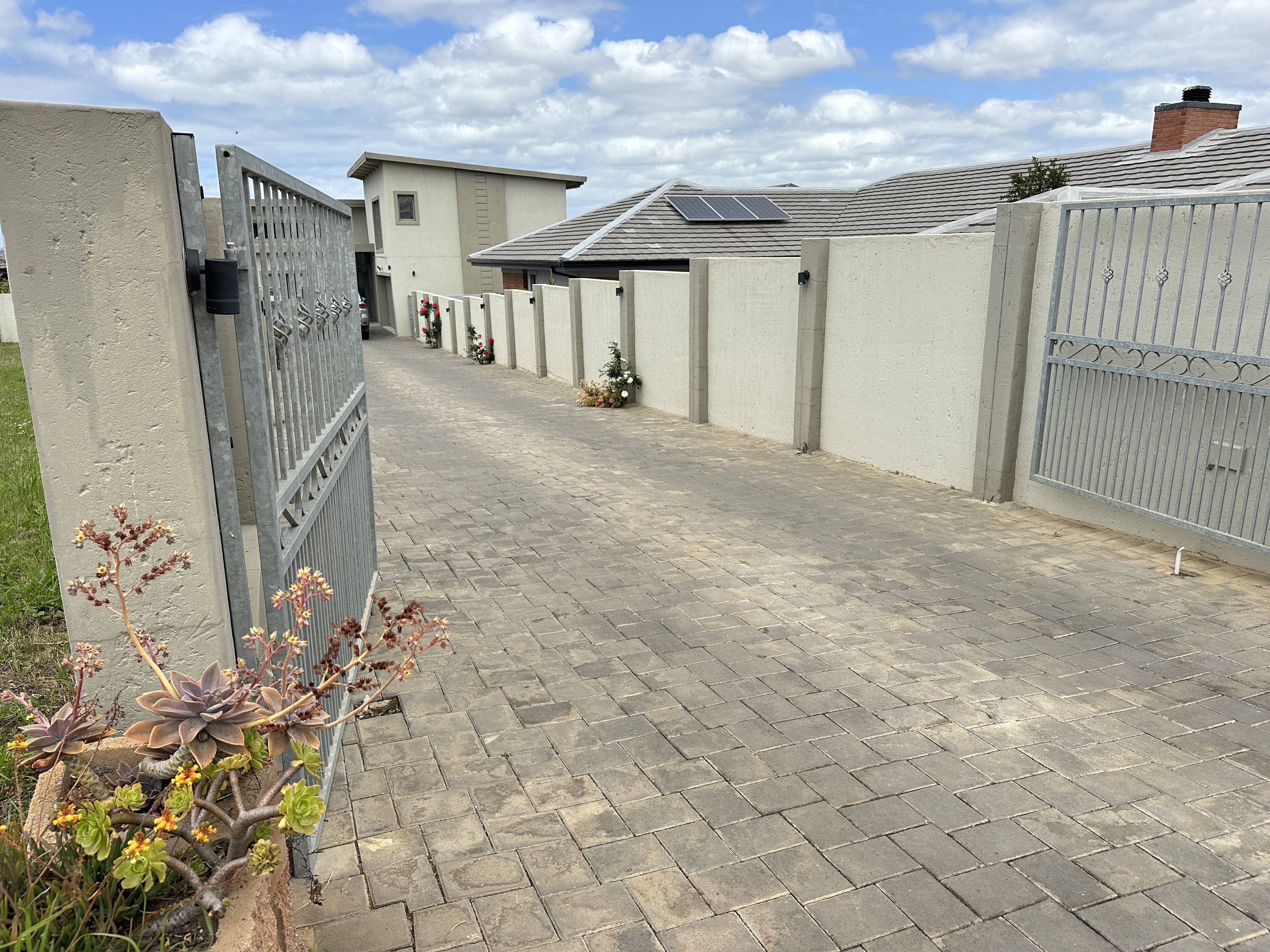 5 Bedroom Property for Sale in Monte Christo Western Cape